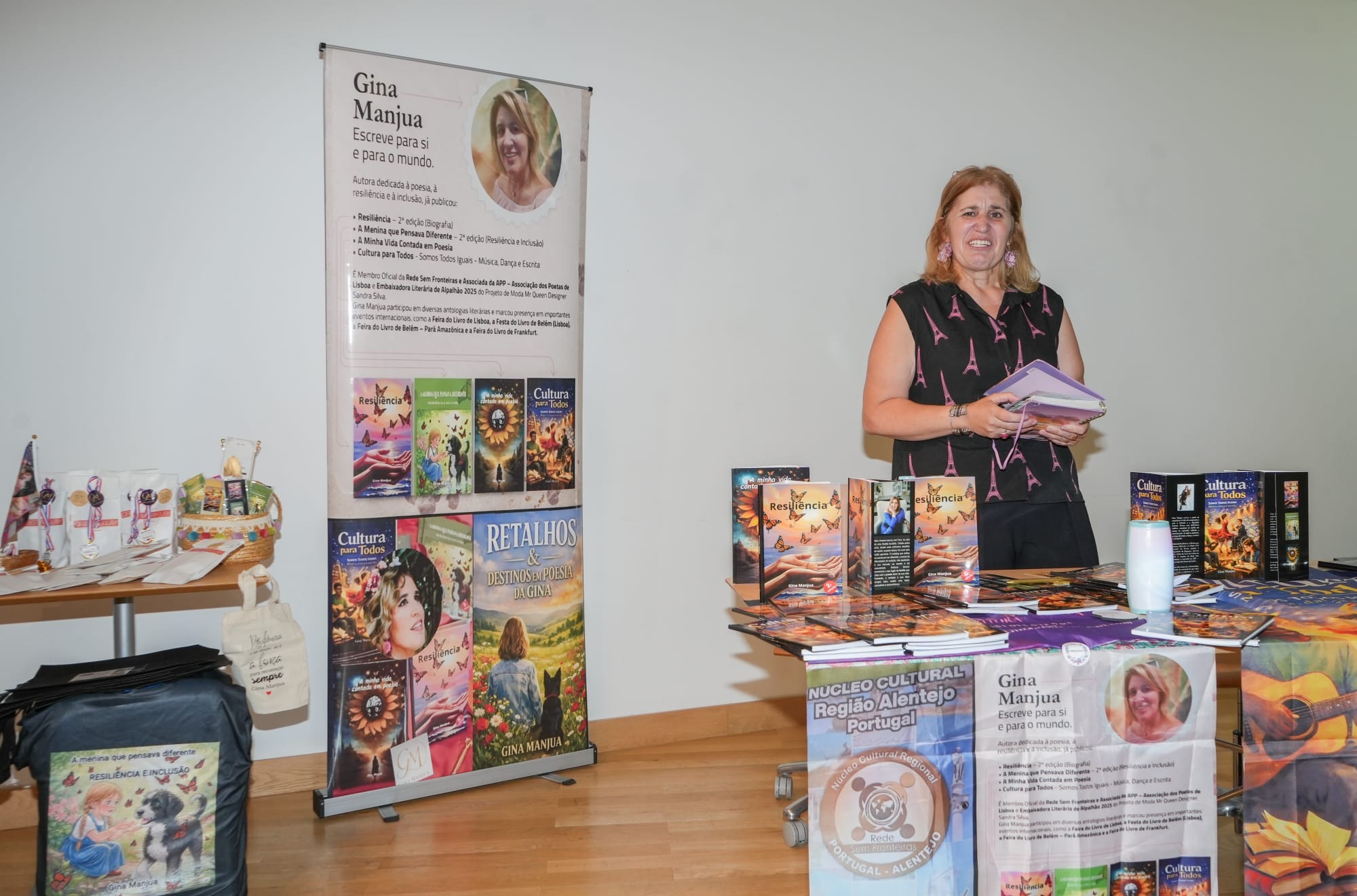 Apresentação das obras literárias do membro oficial Gina Manjua